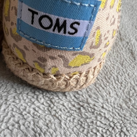 TOMS Alpargata Open Toe Espadrille Sandal Bobcat Limeade Animal Print Neon Shoe - Picture 7 of 13